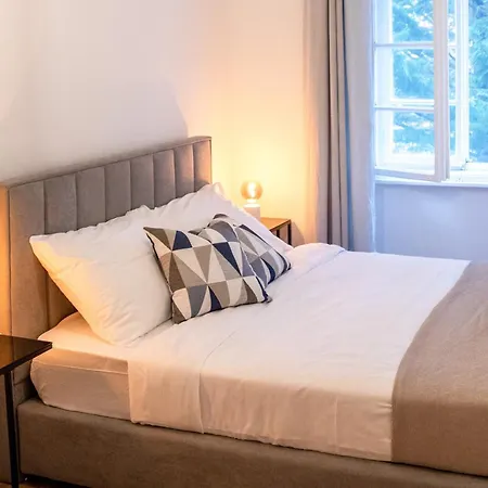 Cosy Castle Flat in Ljubljana Center - FREE PARKING Apartma Ljubljana