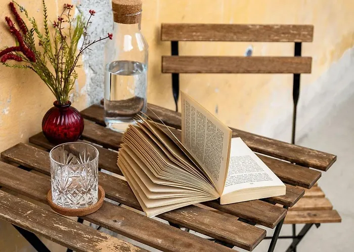 Lejlighed Cosy Castle Flat In Center - Free Parking *