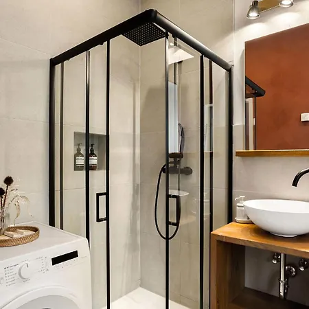 아파트 Cosy Castle Flat In Center - Free Parking